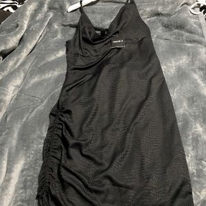 Got It as a gift but it didn’t fit me so I never use it. It’s a black dress, XS